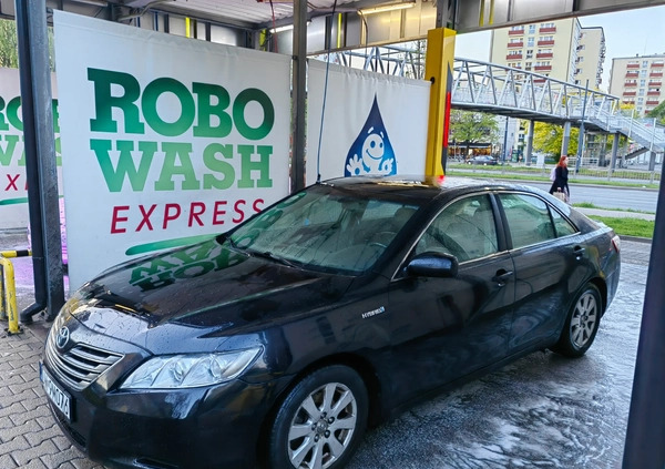 Toyota Camry cena 26300 przebieg: 480000, rok produkcji 2009 z Warszawa małe 211